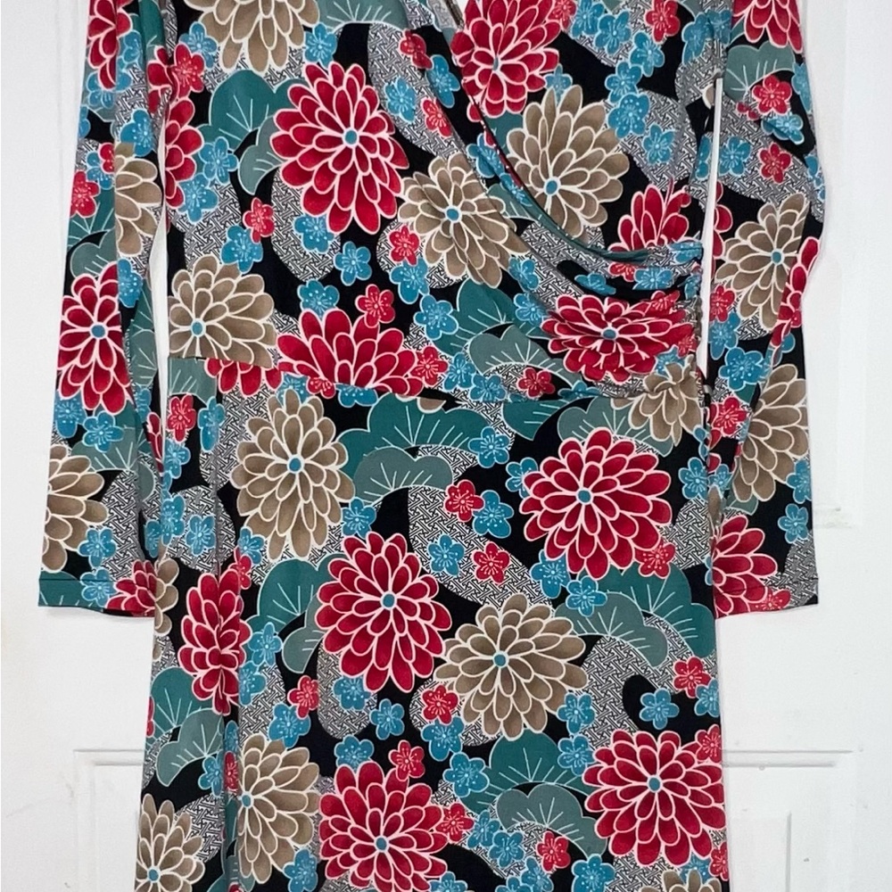 Metrostyle Vibrant Floral Long Sleeve Dress
